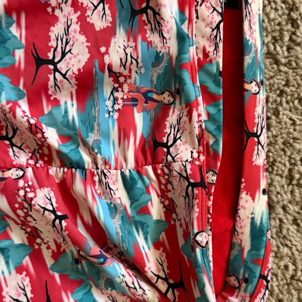 Mulan two-piece bikini Disney ladies size 14-16 (1x) - Picture 5 of 6